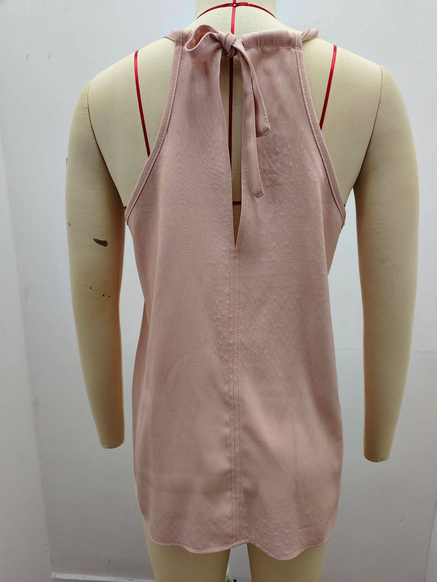 Solid-color fitting off-the-neck casual vest