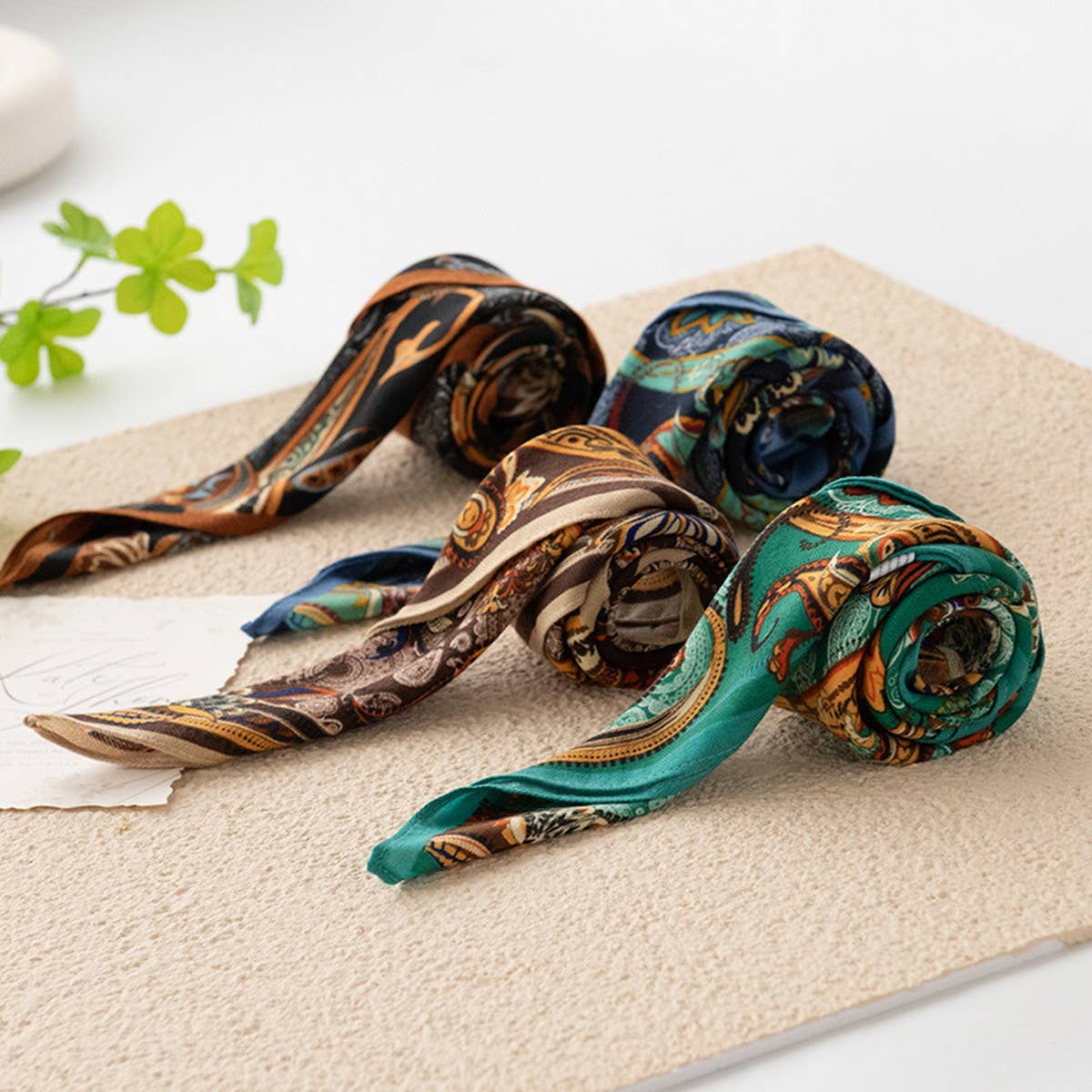 VINTAGE CASHEW FLOWER SMALL SQUARE SCARF