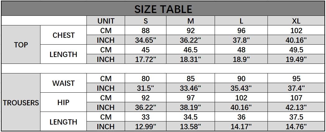 Short beach vest and fashionable knitted suit