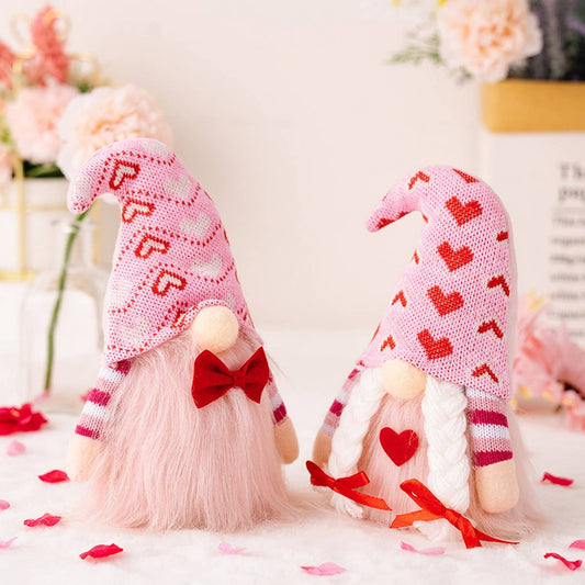 CWMM10270_VALENTINE PINK GNOME COUPLE FIGURINE WITH HEART