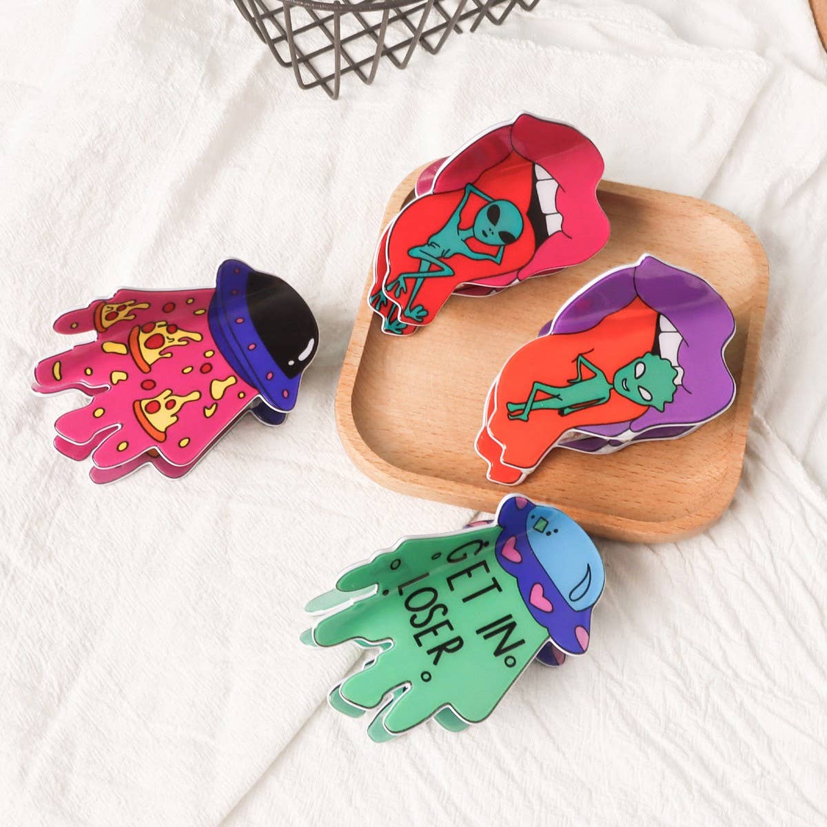 CWAHA1611_HALLOWEEN ALIEN SPACESHIP HAIR CLAW CLIP