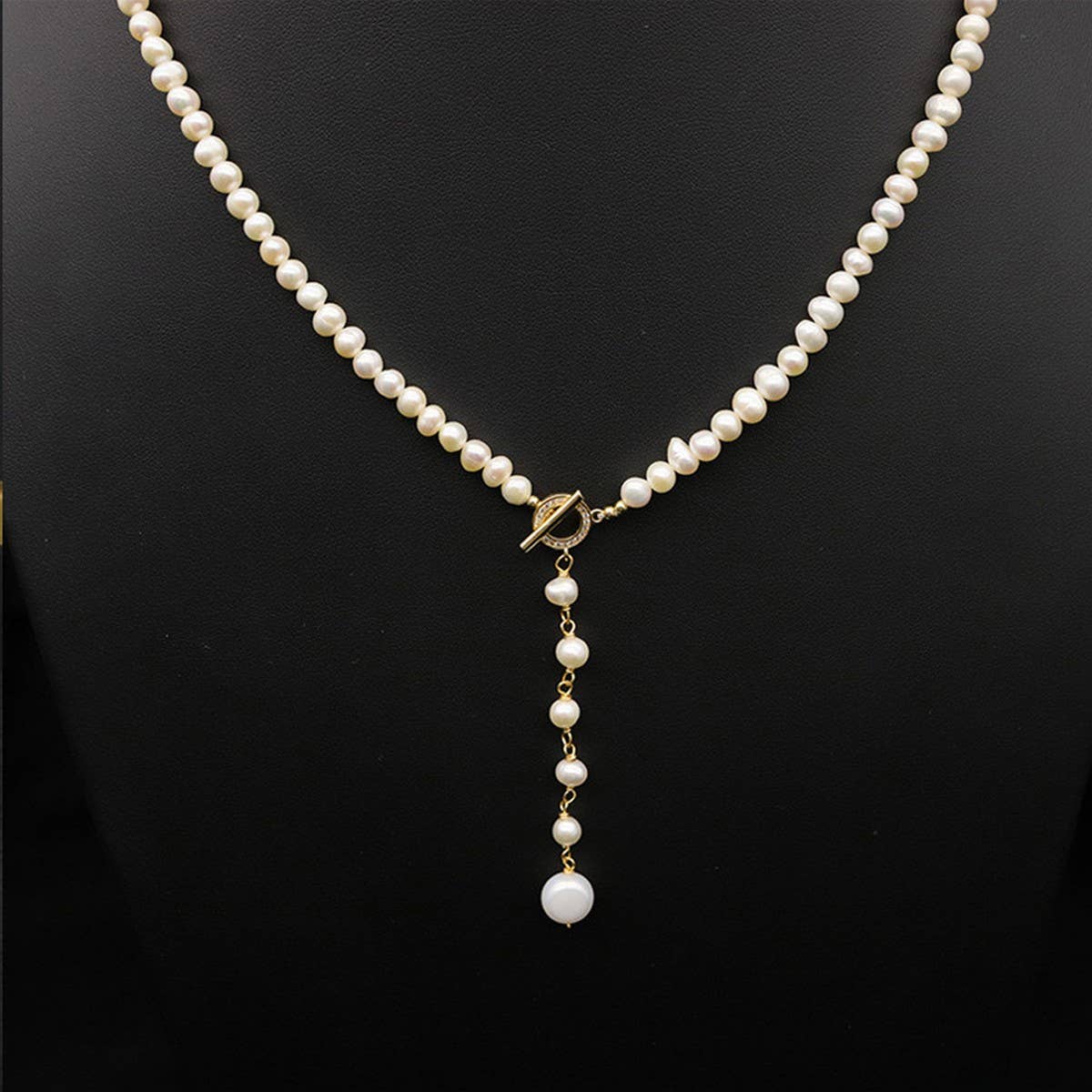 DESIGN NATURAL LONG PEARL SWEATER NECKLACE