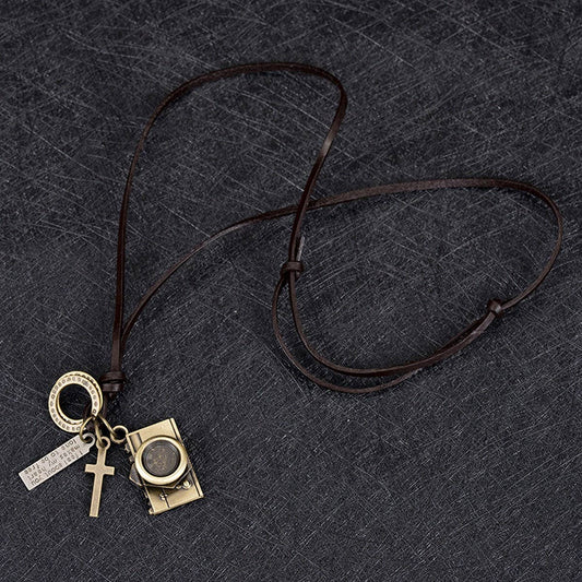 ALLOY CAMERA PENDANT LONG COWHIDE NECKLACE_CWMM4589