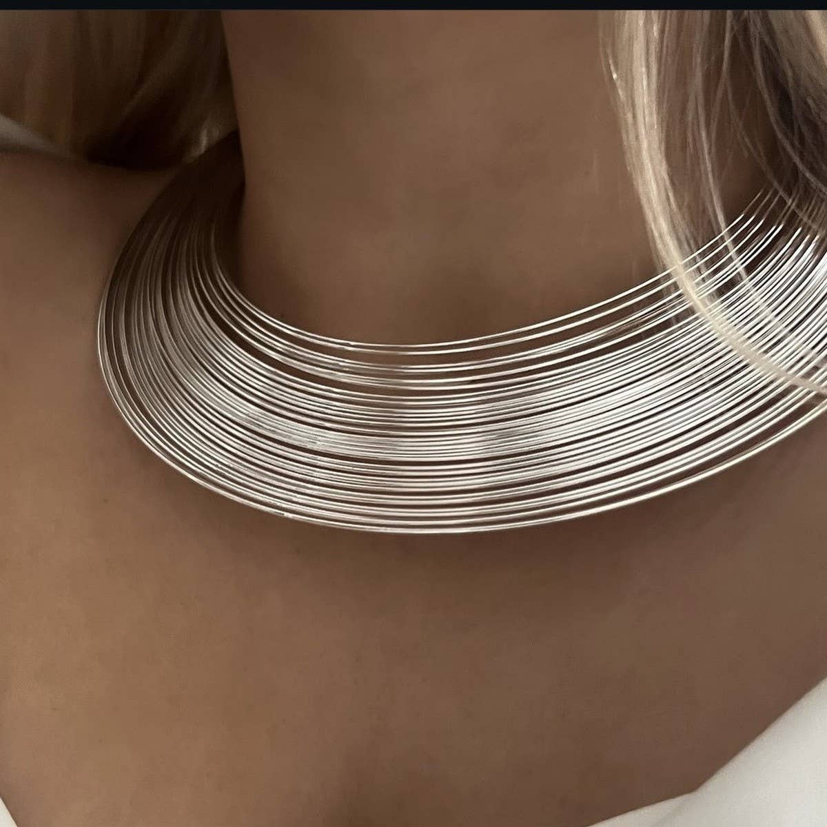 DESIGNER NICHE NECKLACE FOUR-PIECE METAL NECKLACE