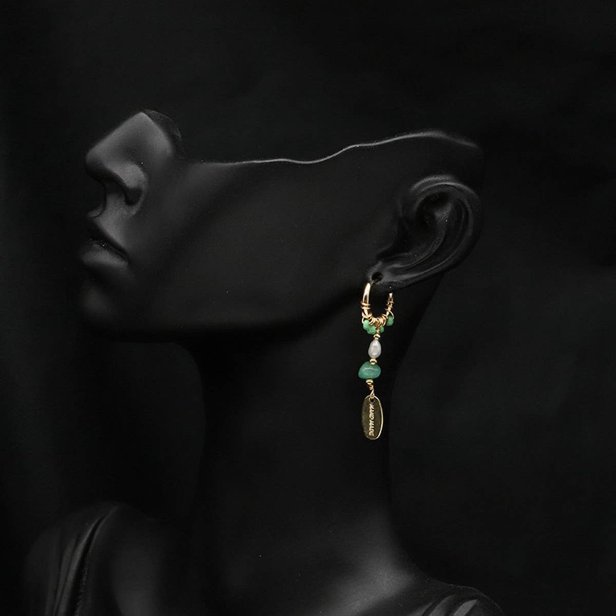 NEW HIGH-END RETRO TEMPERAMENT LONG EARRINGS