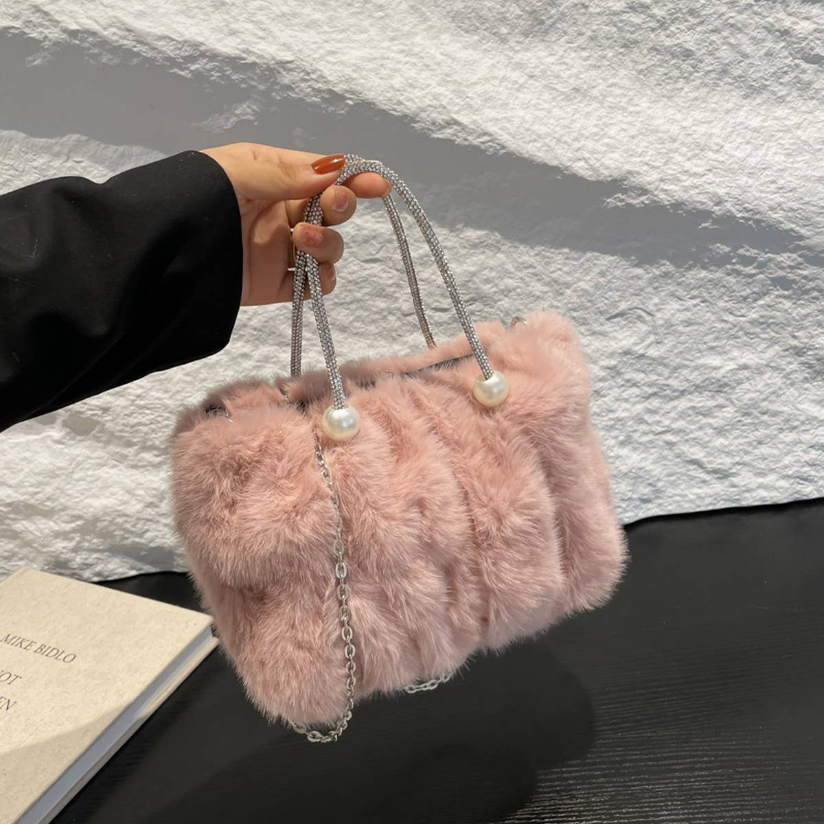 WINTER PLEATED CLOUD BAG CROSSBODY PLUSH BAG_CWAB3922