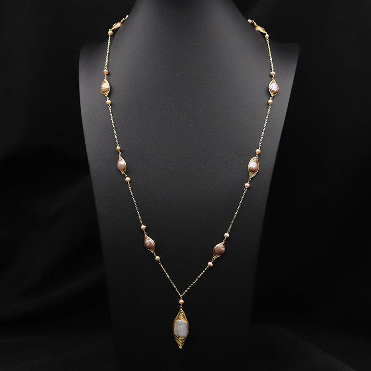 WOMEN'S NATURAL FRESHWATER PEARL NECKLACE