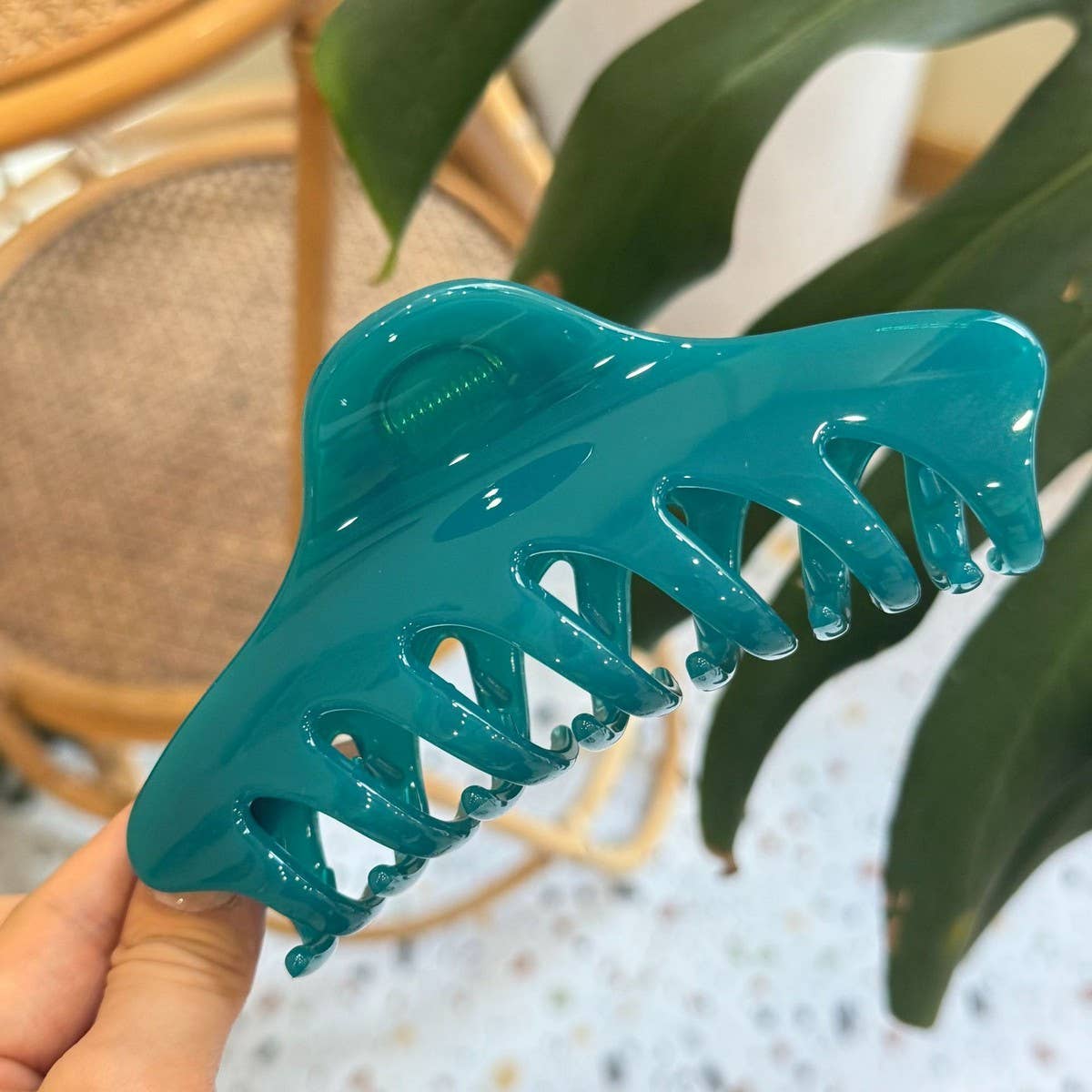 CWAHA4584_NEW SIMPLE BUTTERFLY BUCKLE KEEL HAIRPIN