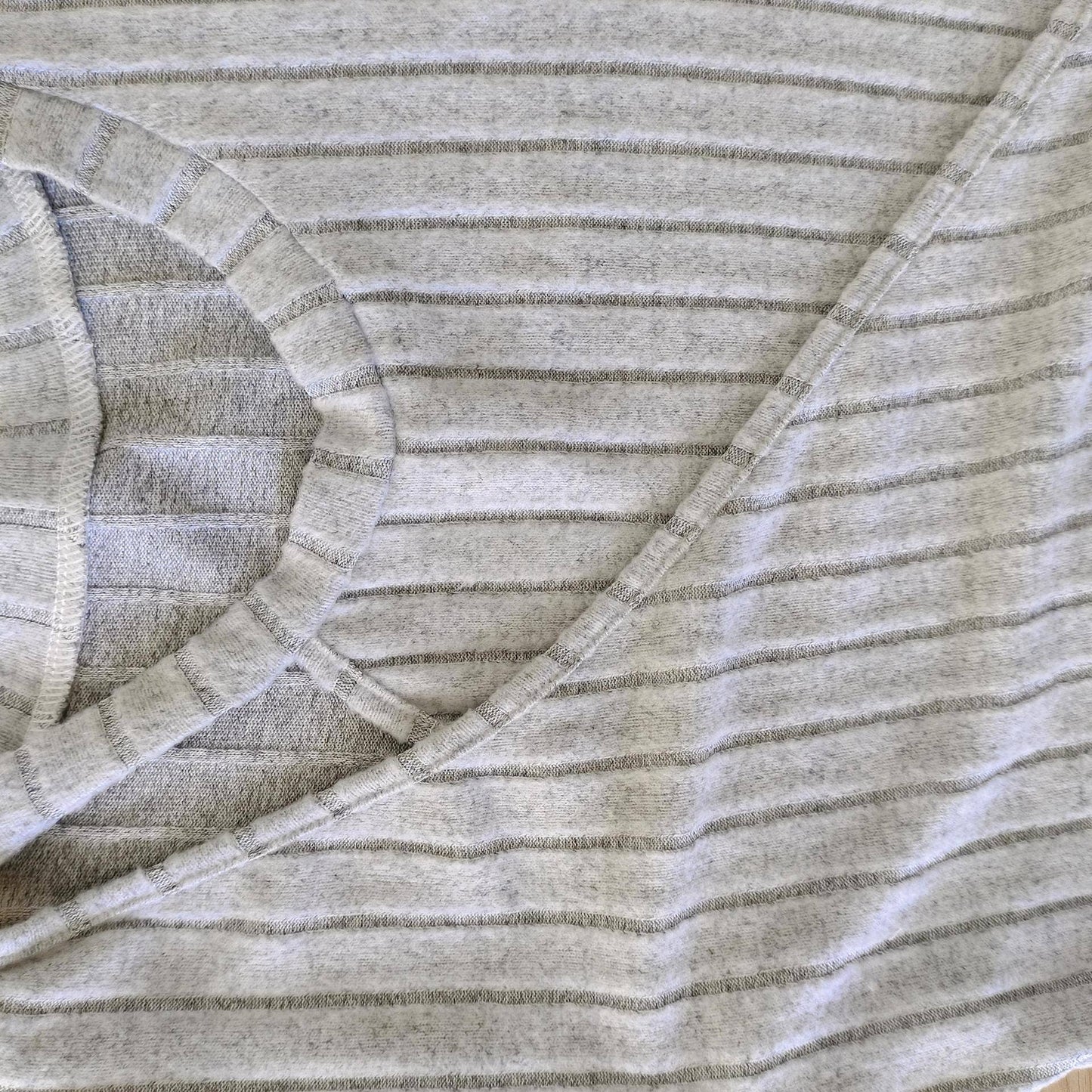 LONG-SLEEVED LACE-UP WAISTLINE KNIT DRESS