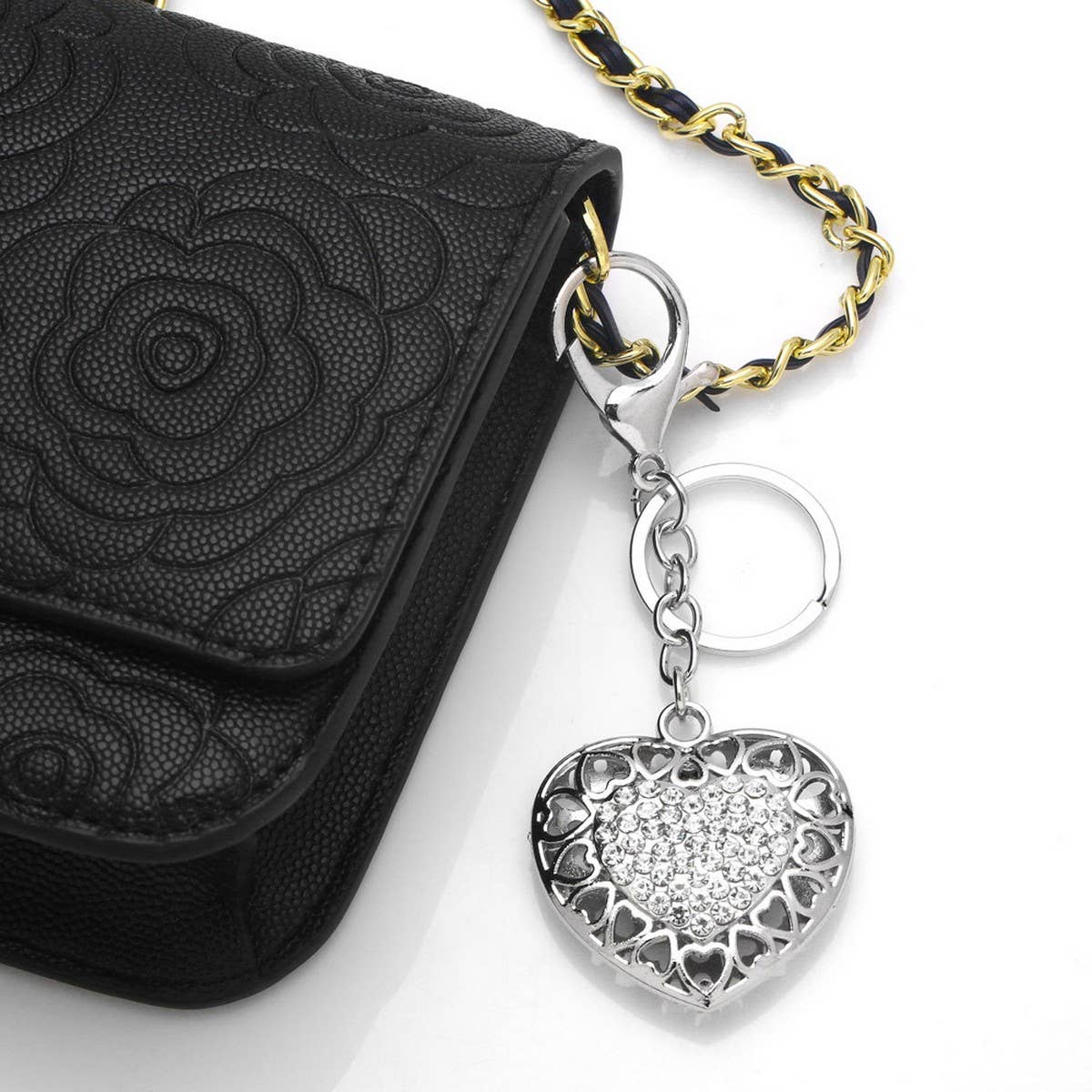 HEART SHAPED DIAMOND KEYCHAIN SPARKLES WITH LIGHT
