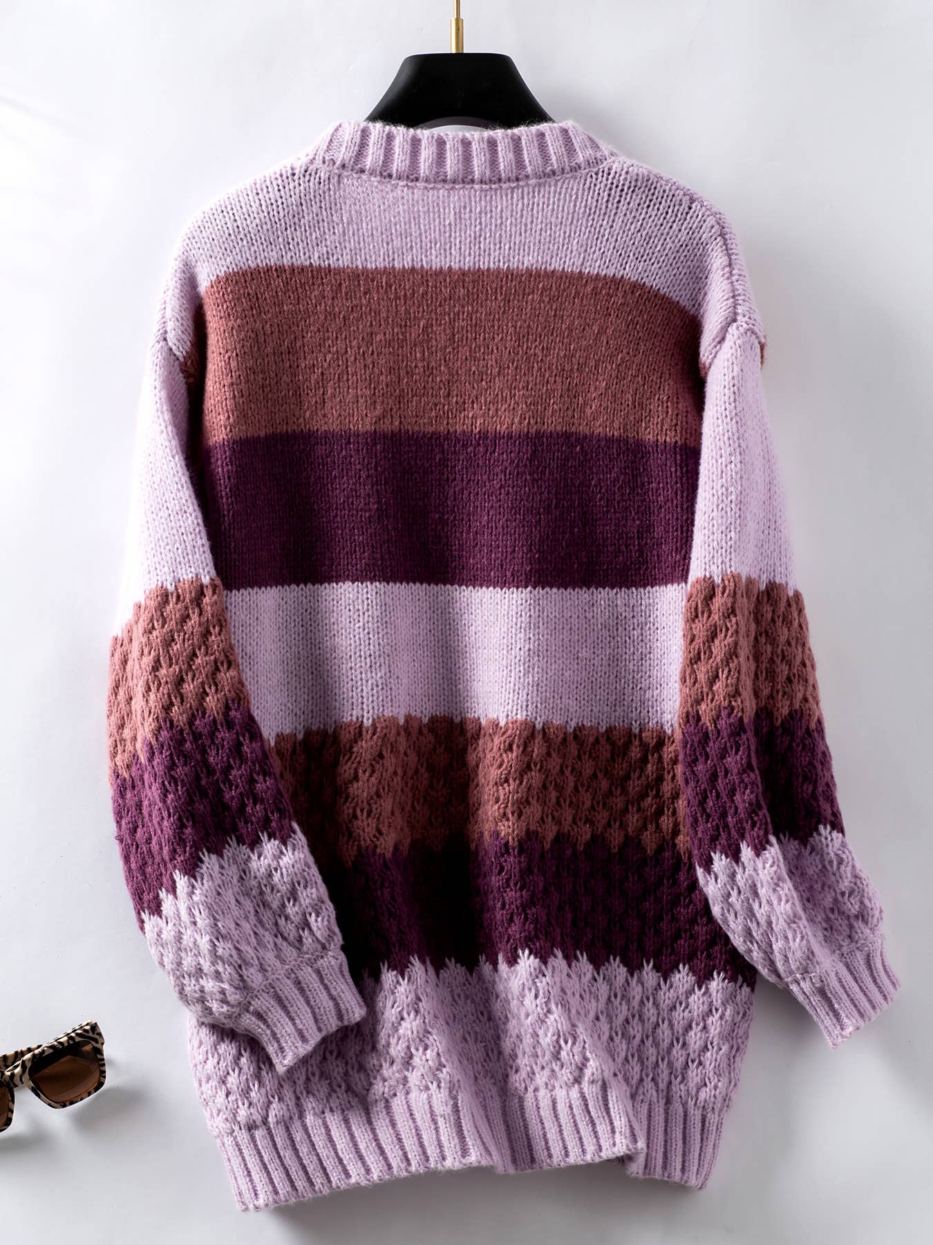 STRIPED SWEATER CARDIGAN IN CONTRASTING COLORS