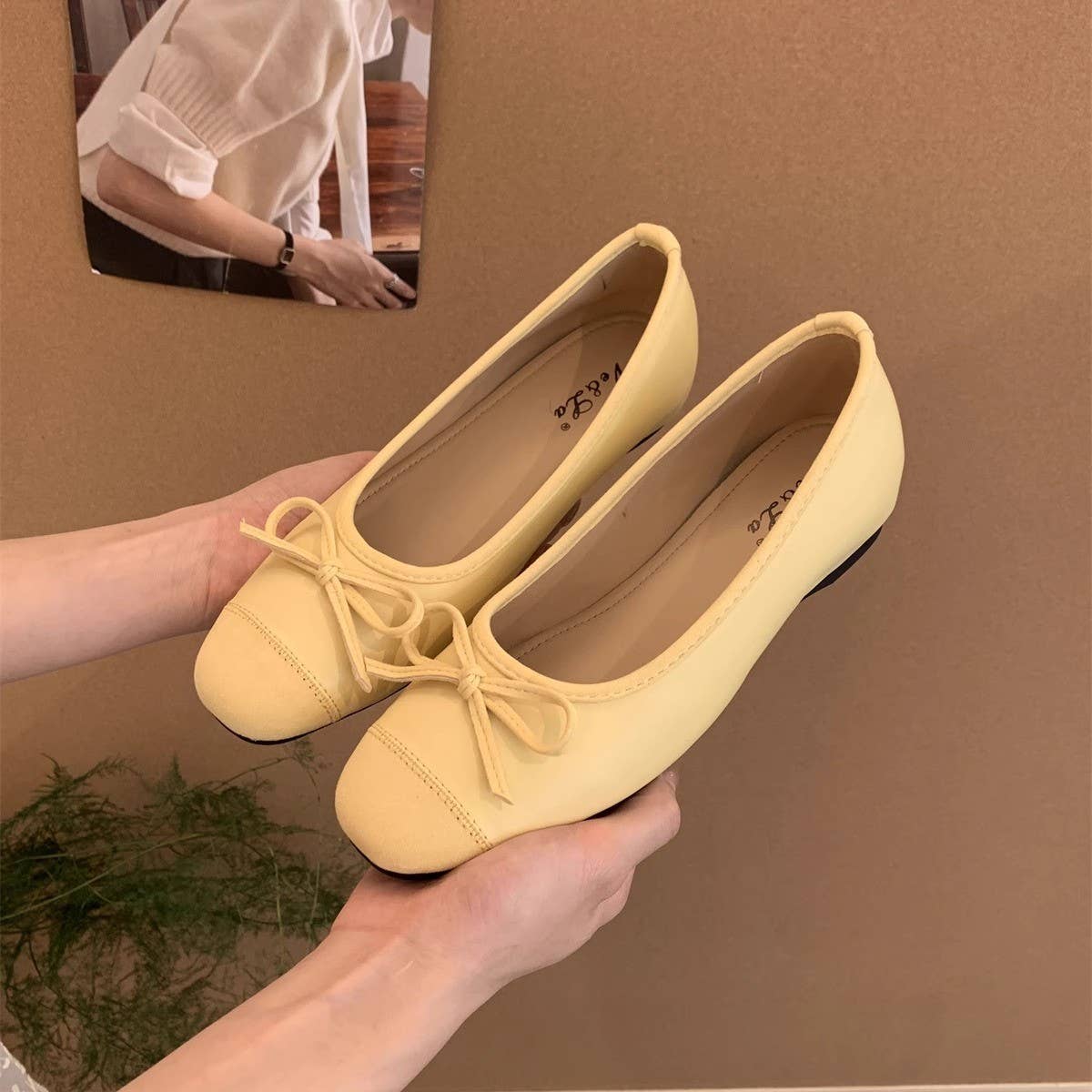 Red Wedge Round Toe Slip-On Ballet Flats_CWSHF0125