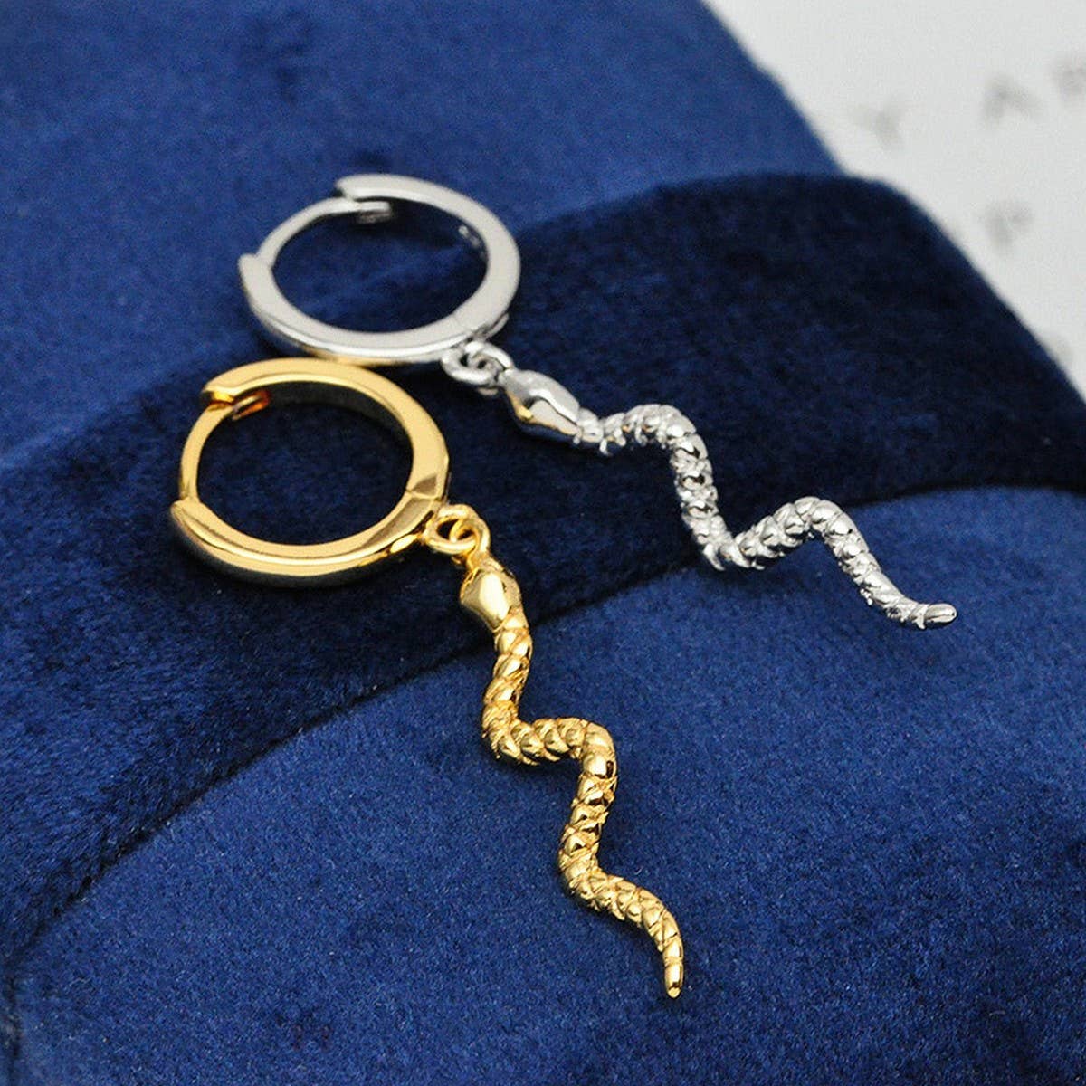 PERSONALIZED EXAGGERATED LONG SNAKE EARRINGS_CWAJE1725