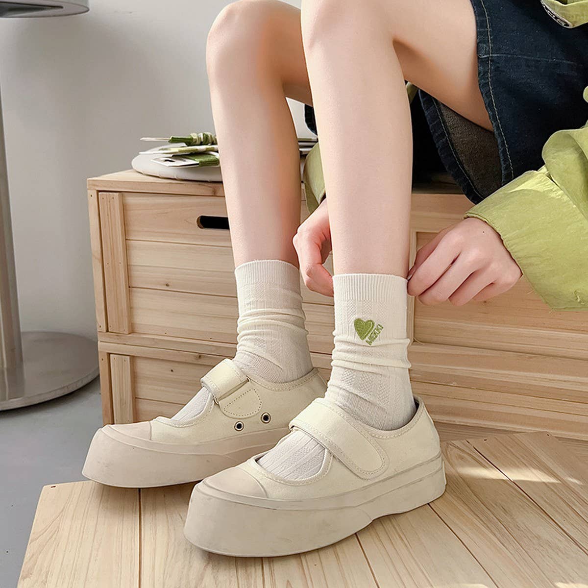 WOMEN'S SPRING AND SUMMER THIN LONG SOCKS