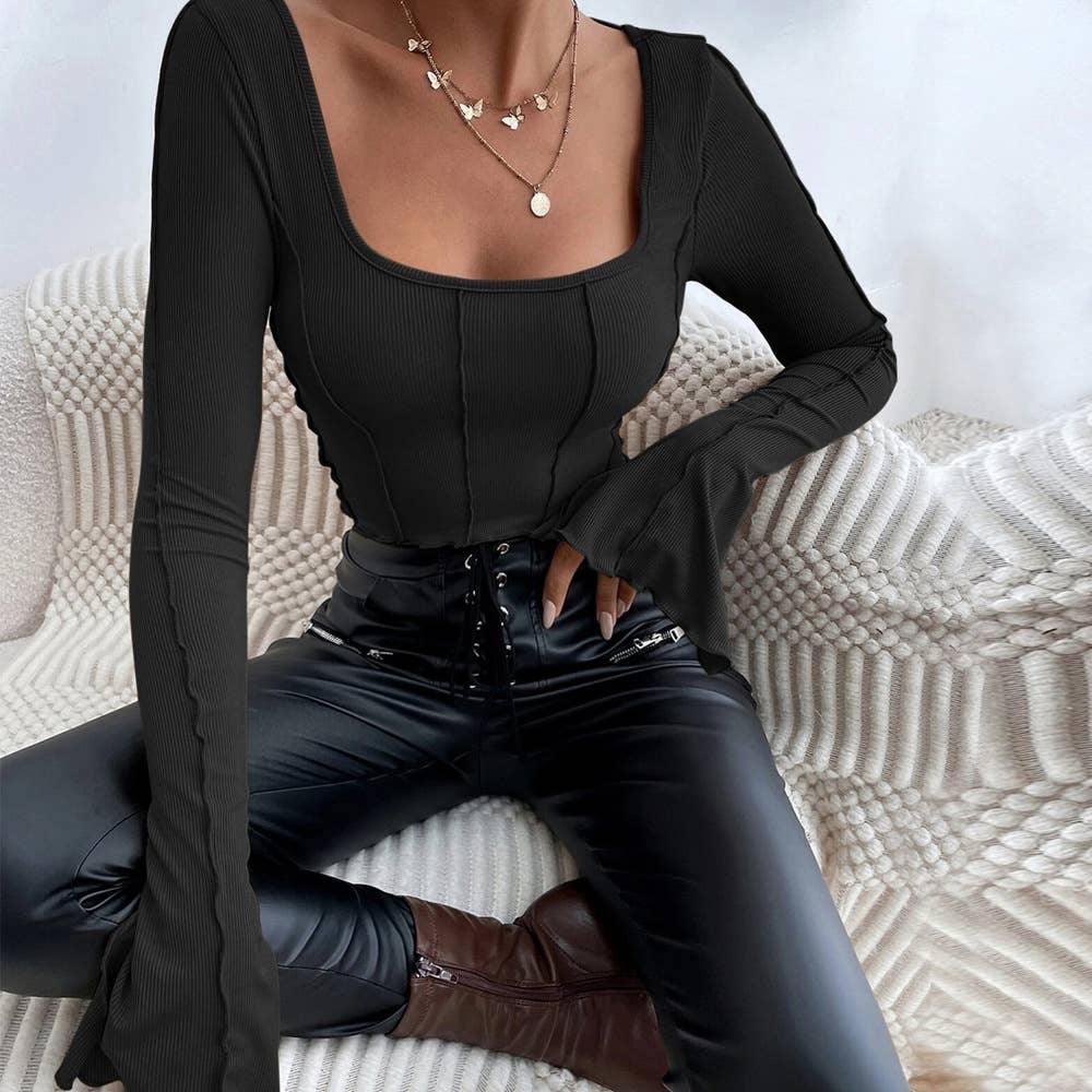 SLIM-FIT SQUARE COLLAR PULLOVER KNITTED TOP