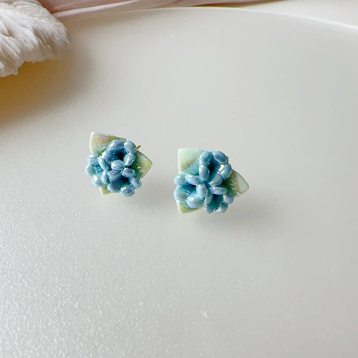 RETRO SWEET FOREST TRIANGLE EARRINGS