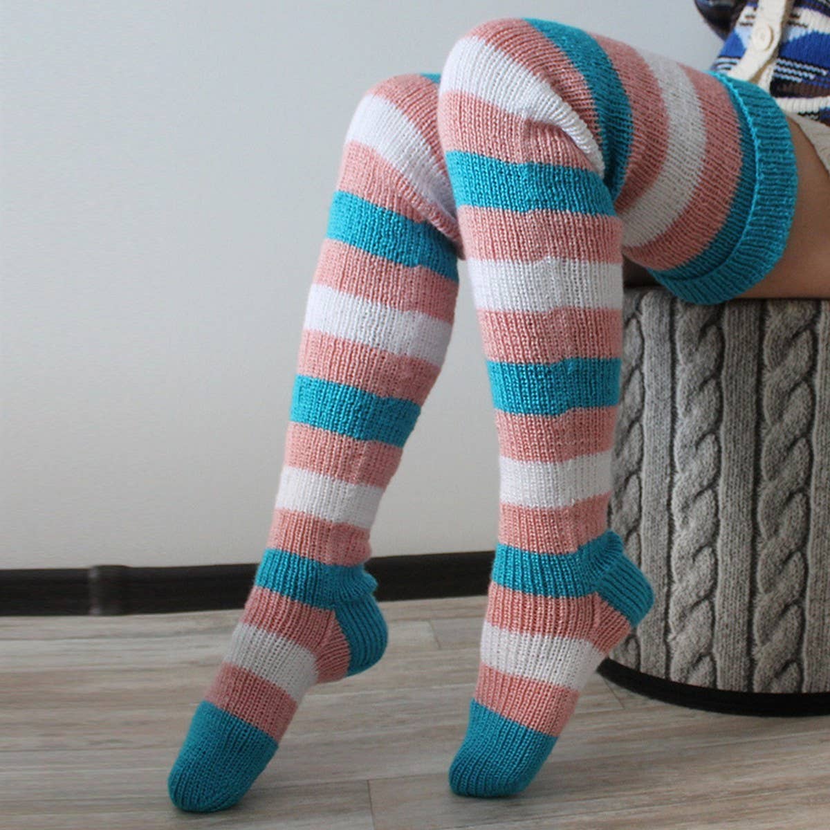 FASHION STRIPED LONG OVER-THE-KNEE SOCKS_CWMS0848