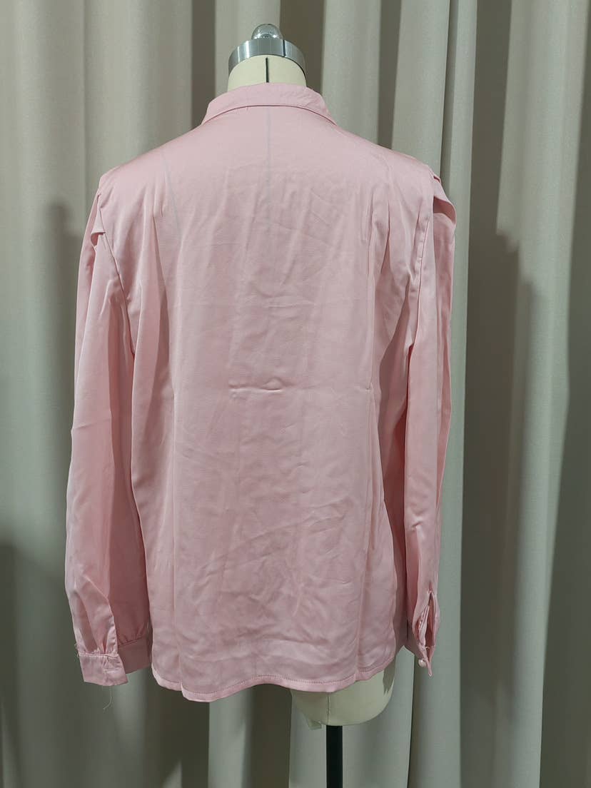 Solid-color long-sleeved single-breasted shirt