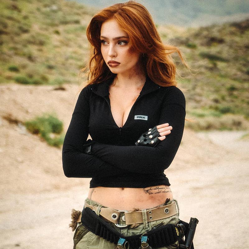 Semi-high-neck tight long-sleeved layer top