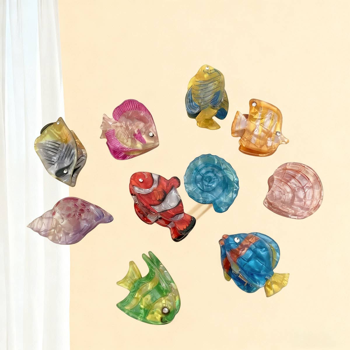 CWAHA07728_SEASHELL CONCH ACRYLIC HAIR CLAW BEACH STYLE