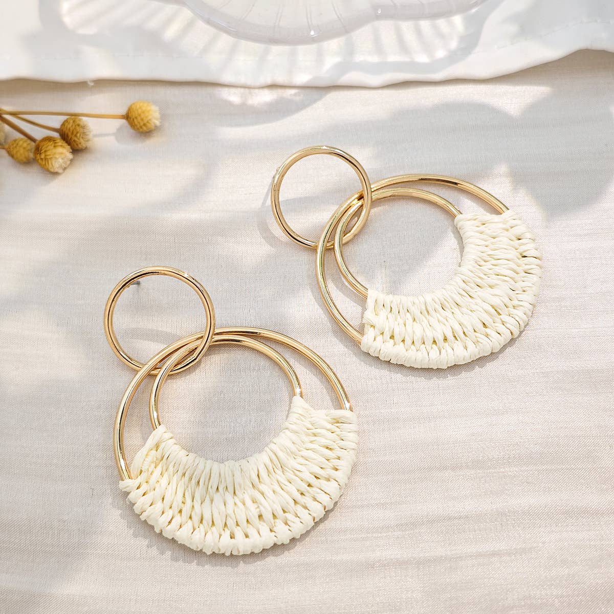 Retro geometric circular perforated earrings