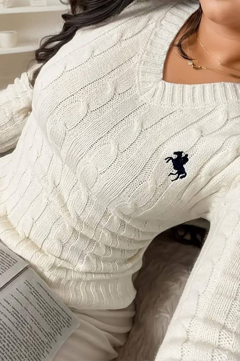 CWOSWL07496_SOLID EMBROIDERED LONG SLEEVE COLLARED KNIT TOP