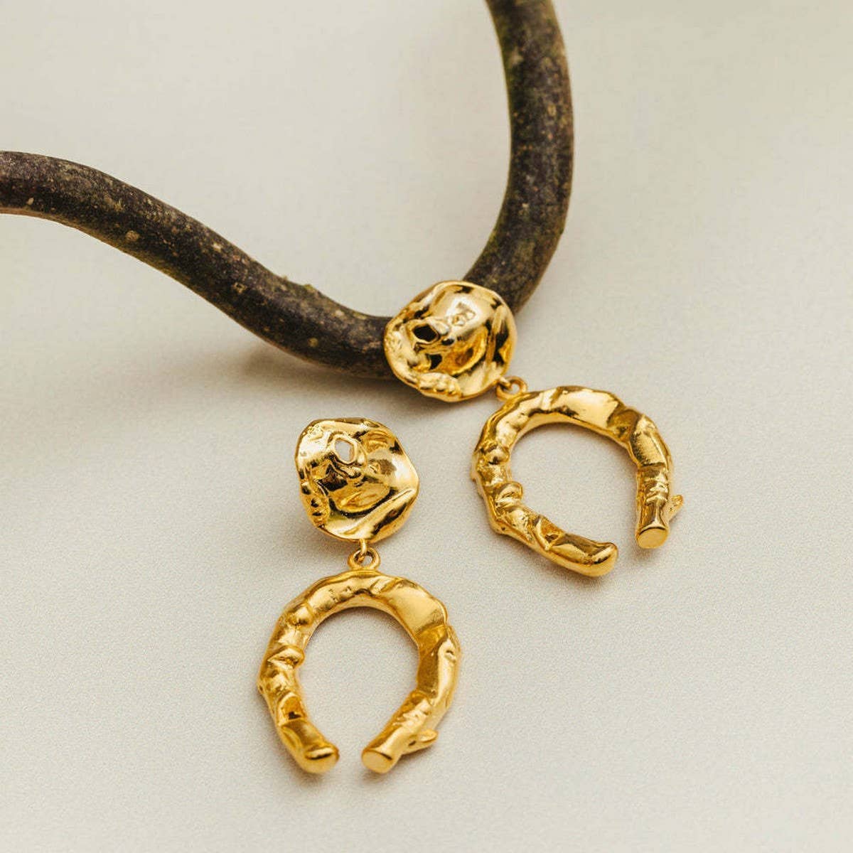 Irregular Hoop Horseshoe Zircon 18K Gold Earrings