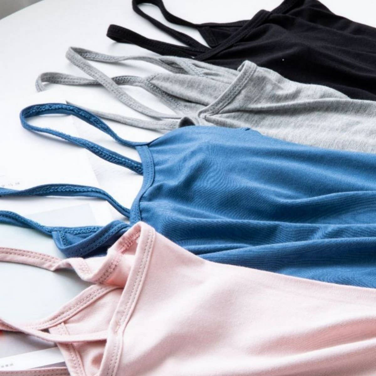 Wholesale Women's Casual U-Neck Yoga Tank Tops