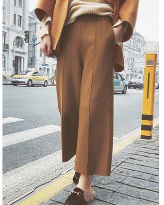 HIGH-WAISTED, LOOSE NINE-POINT STRAIGHT-LEG PANTS