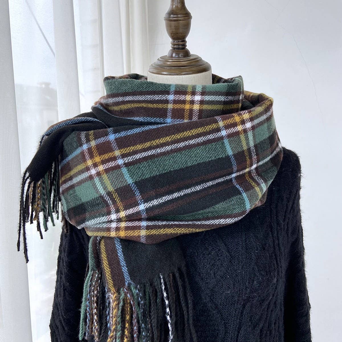 Plaid Winter Scarf-Vintage Tassel Shawl for Women_CWASC1473