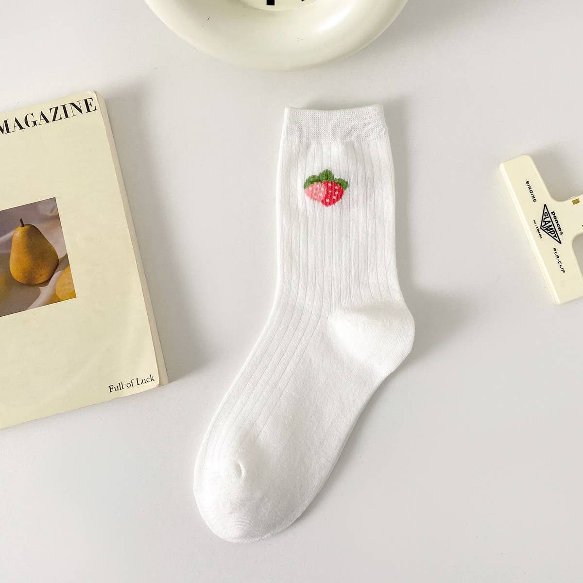 WHITE SMALL FRESH FRUIT CARTOON BEAR STOCKINGS