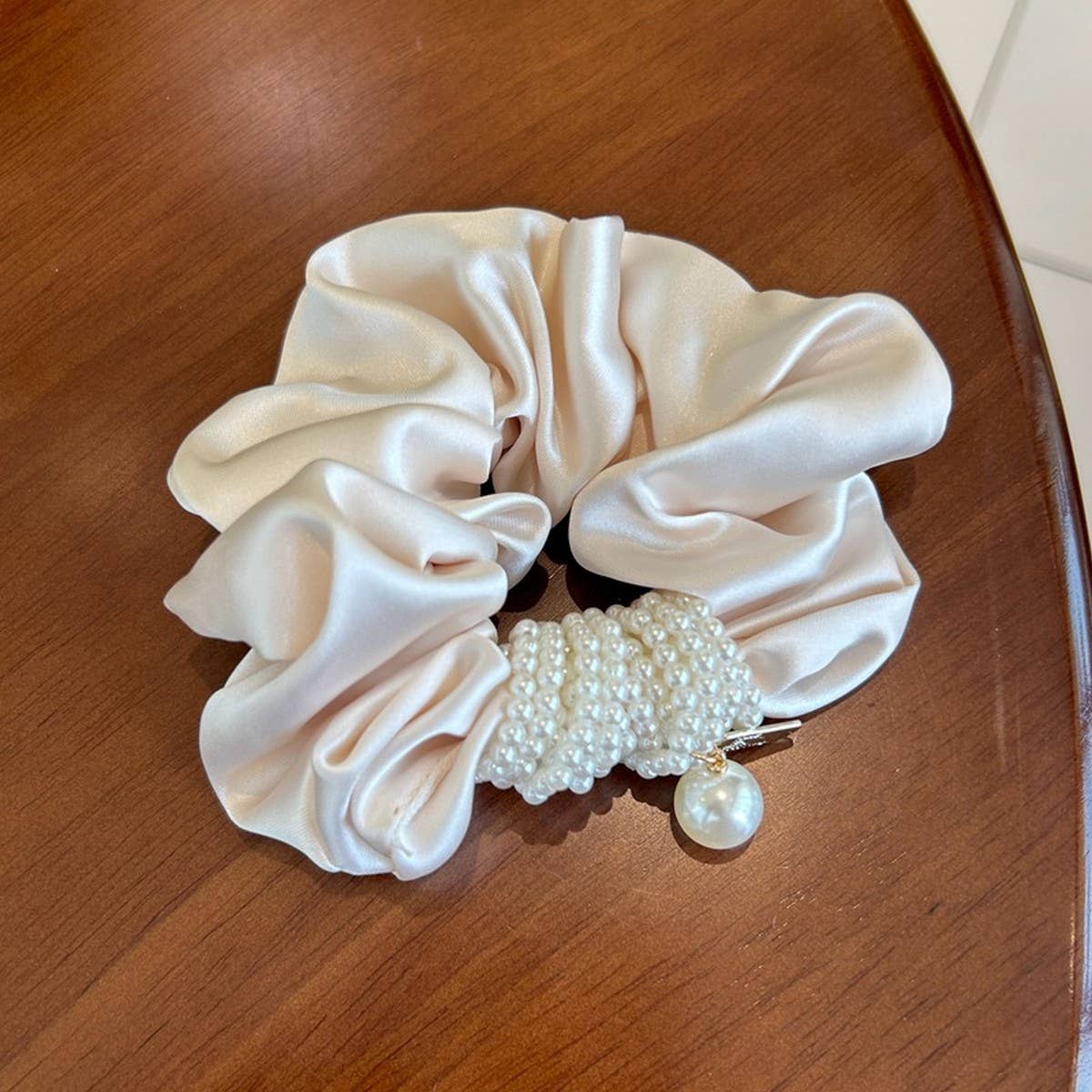 HOOP BEADED RETRO LARGE INTESTINE HAIR SCRUNCHIES