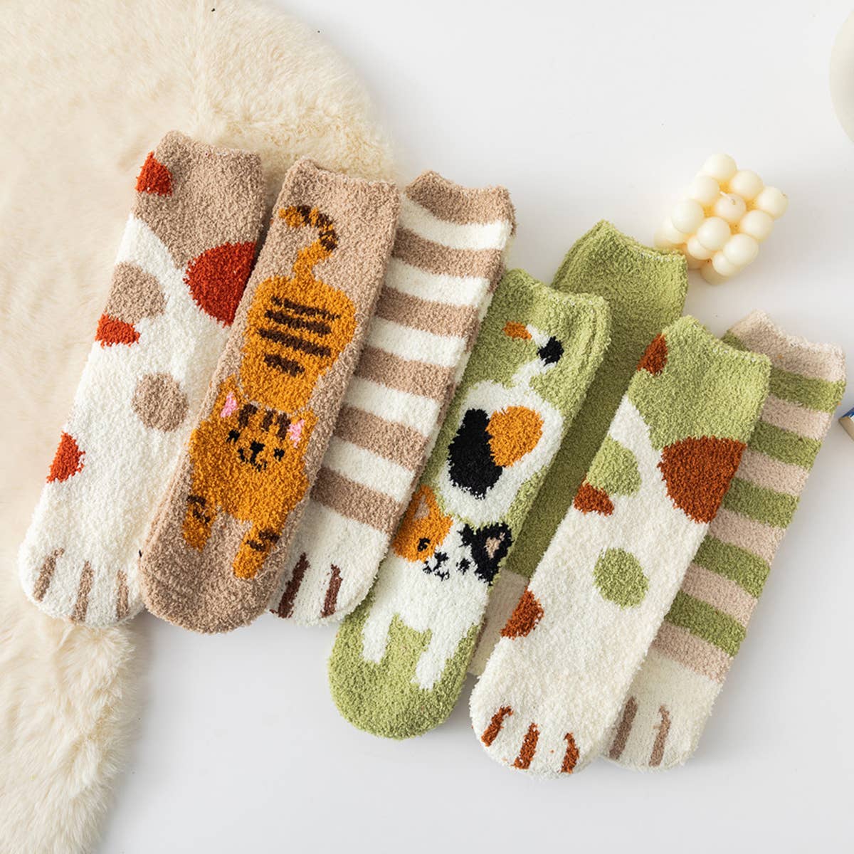 WOMEN PADDED CORAL FLEECE CAT CLAW SOCKS