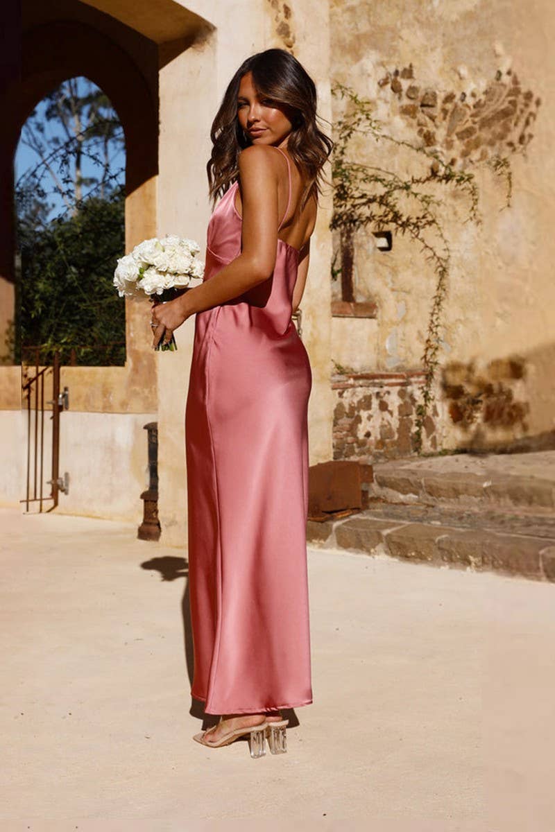 CWDMD5562_BACKLESS V-NECK SLEEVELESS SLIT BODYCON DRESS