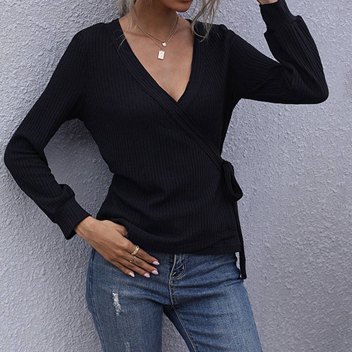 SOLID COLOR PULLOVER SLIM-FIT BASIC KNITWEAR