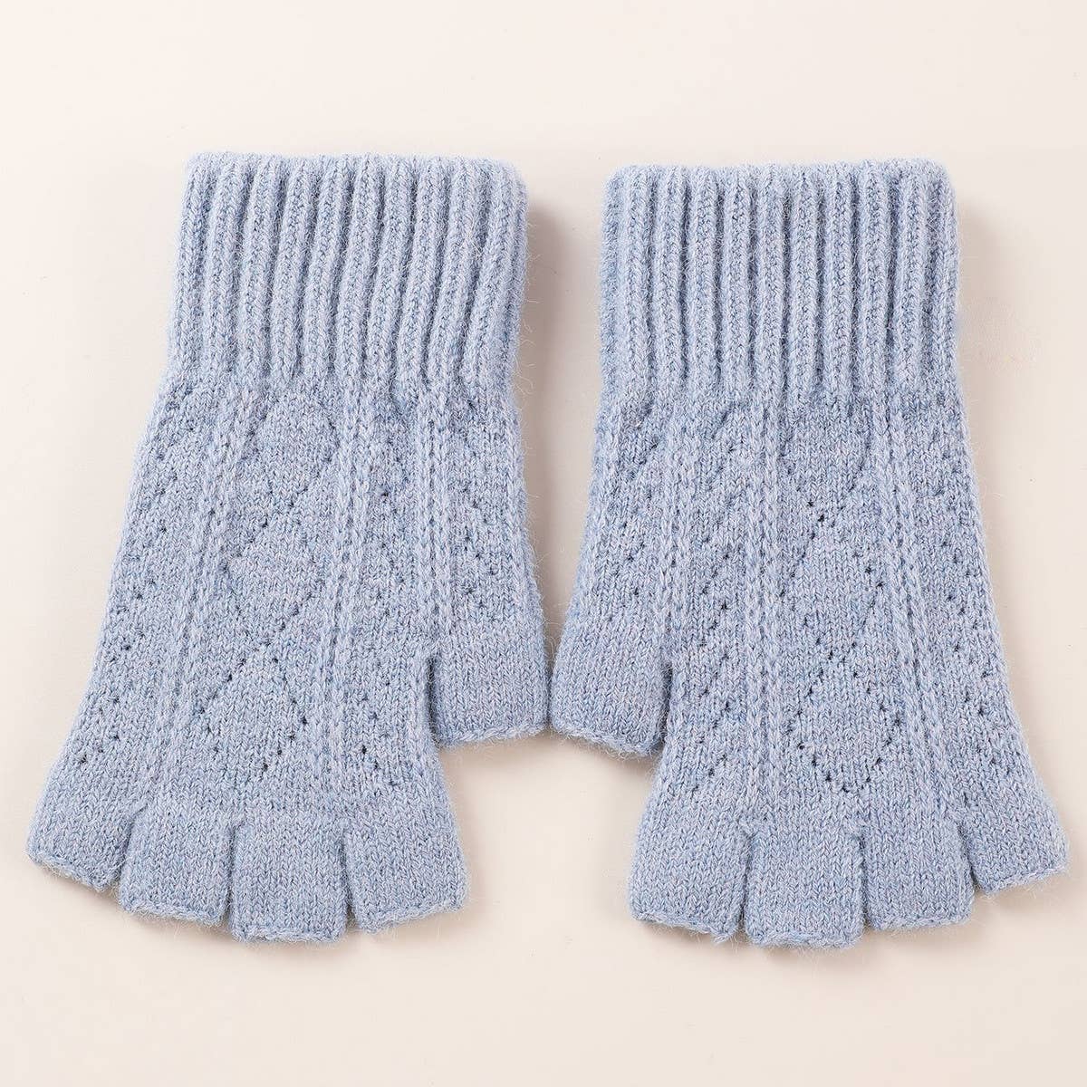 DIAMOND-SHAPED HOLLOW FINGERLESS GLOVES_CWAG0103