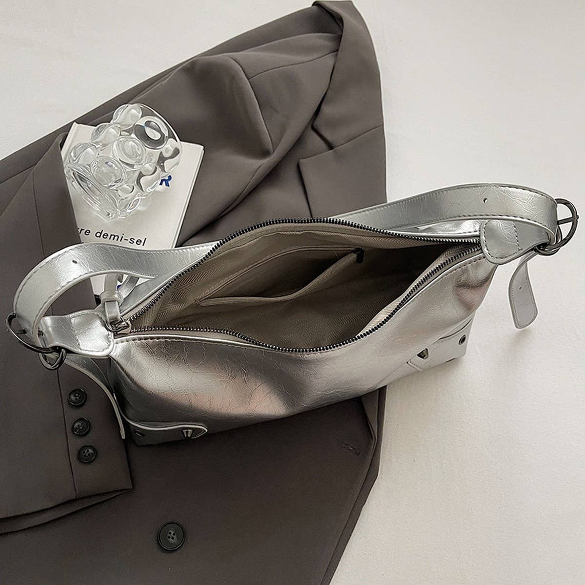 2024 AUTUMN NEW SIMPLE COMMUTER SHOULDER BAG_CWAB3286