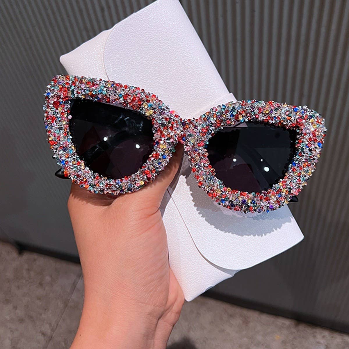 LARGE-FRAME CAT-EYE SUNGLASSES WITH DIAMONDS