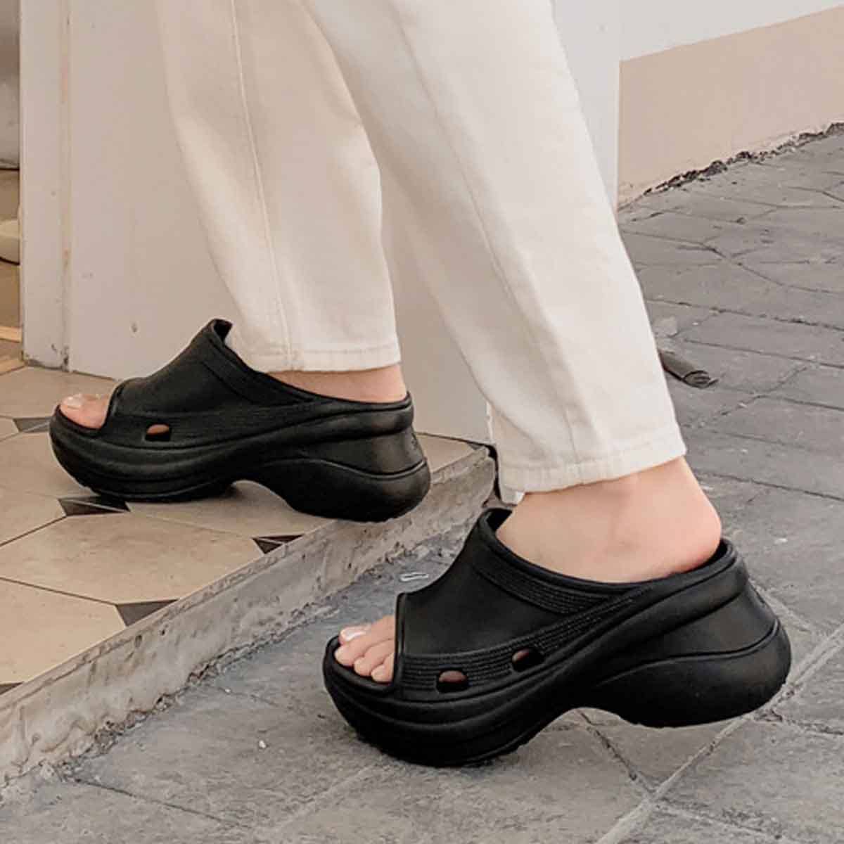 WOMEN SOFT SOLE WEDGE HEEL SANDALS