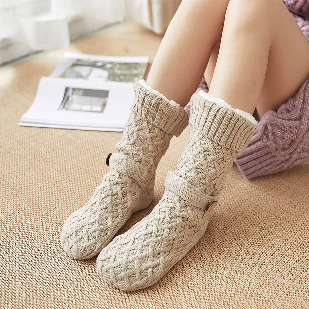 WINTER CHRISTMAS LEG COVERS PLUSH INDOOR SLIPPERS