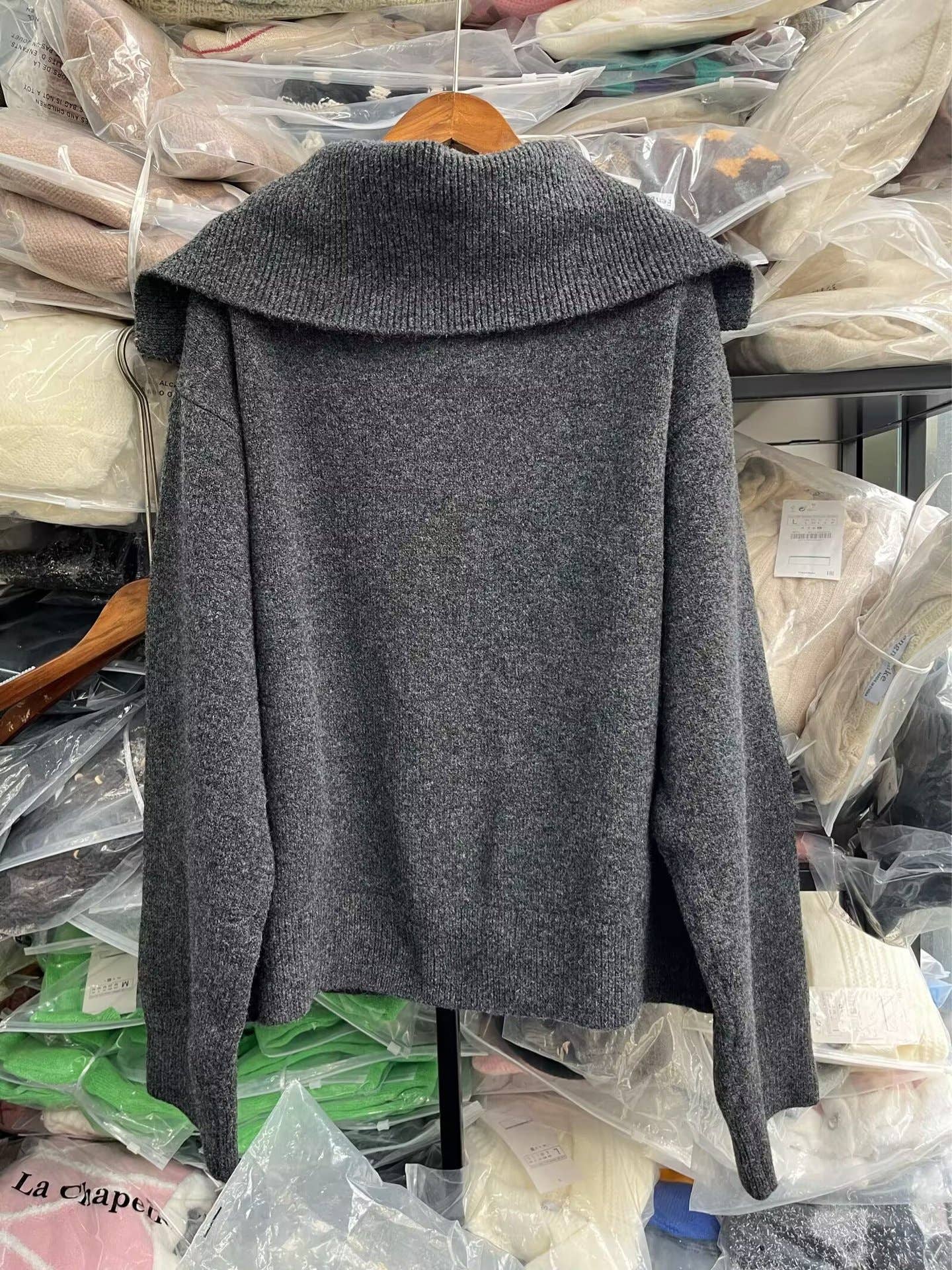 FASHION LOOSE NICHE DESIGN SENSE POCKET KNITWEAR