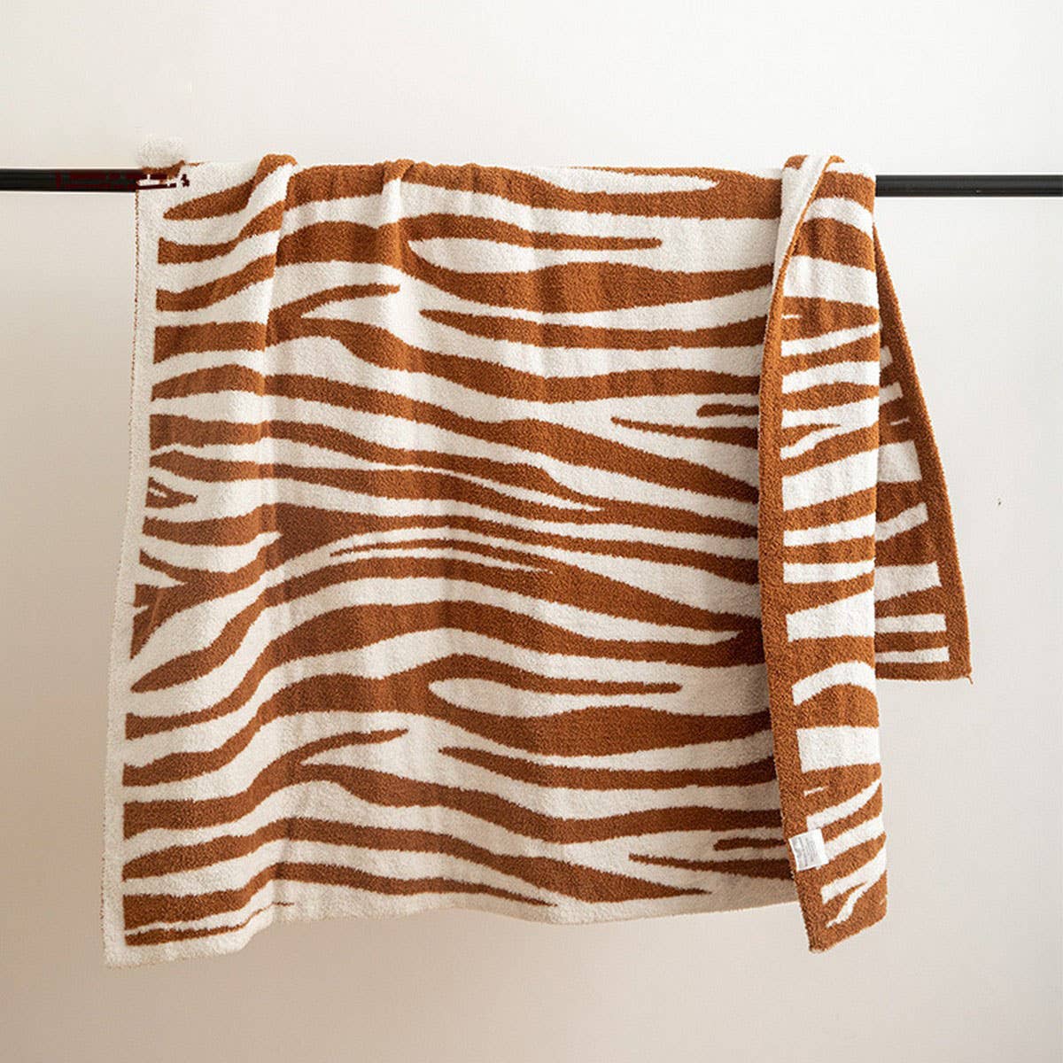 IRREGULAR ZEBRA PATTERN KNITTED WOOL THROW BLANKET