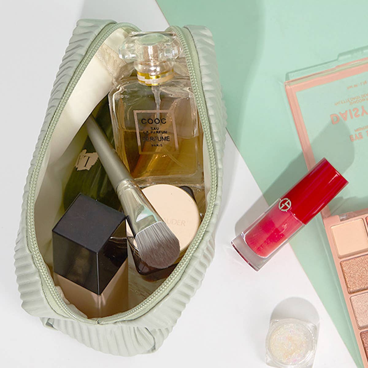 PORTABLE PLEATED WATERPROOF ZIPPER MAKEUP BAG_CWAB1444