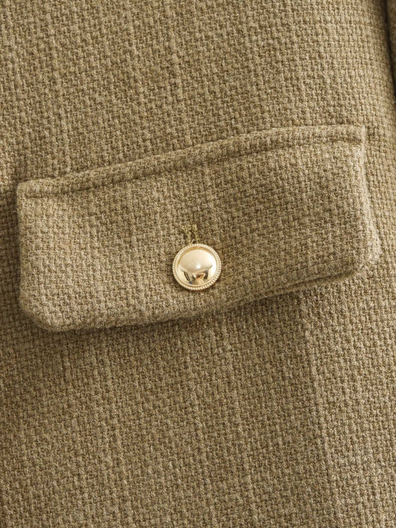 Round neck, loose golden buttons Short jacket