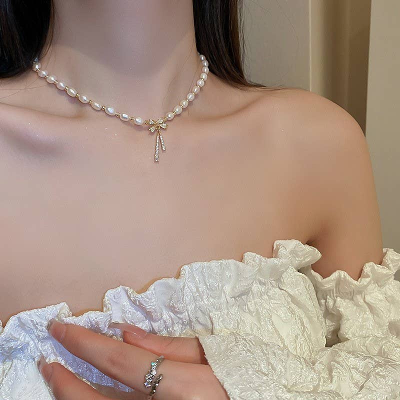 Fashionable Bahak freshwater pearl necklace