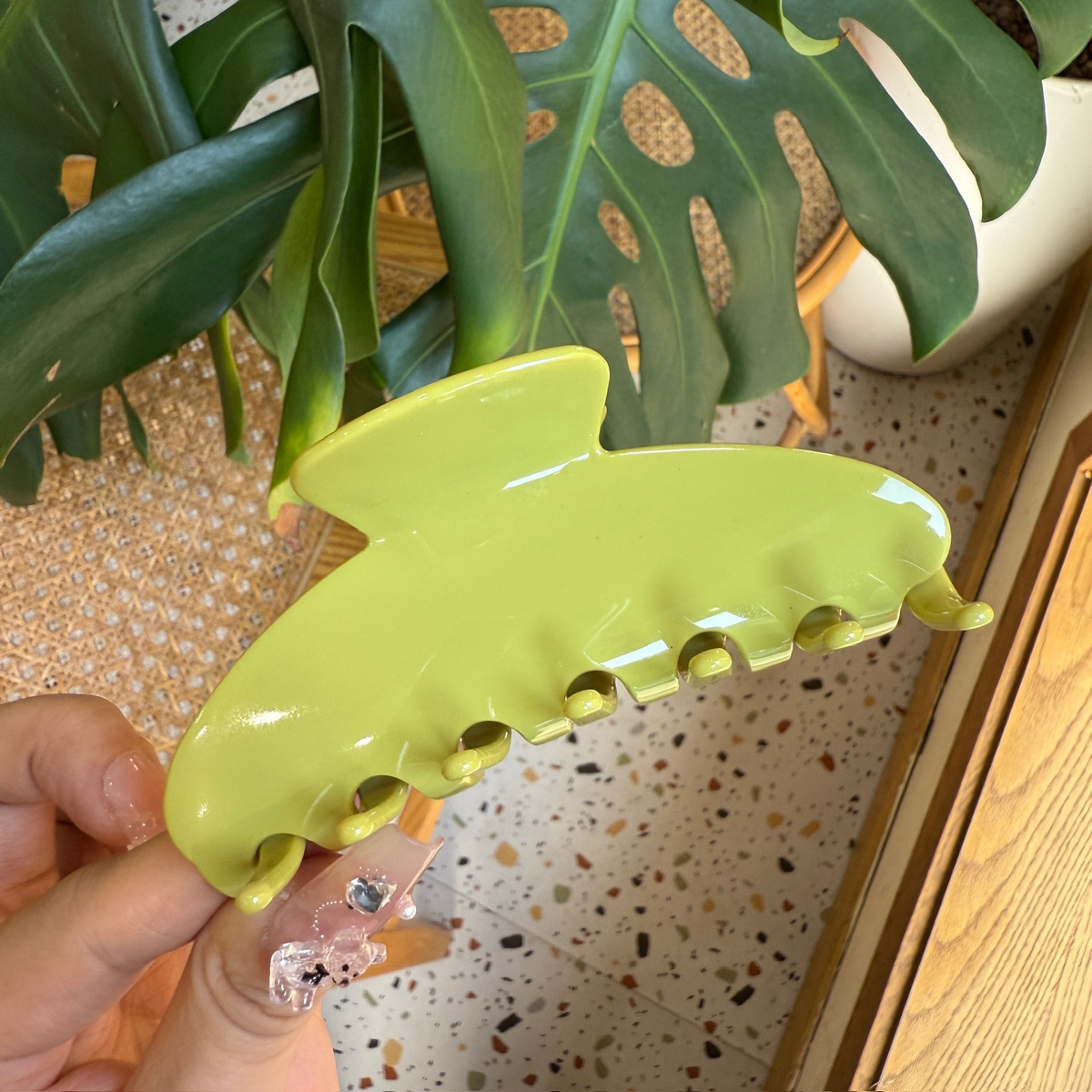 Dopamine Hair Claw ? Jelly Color Y2K Clip