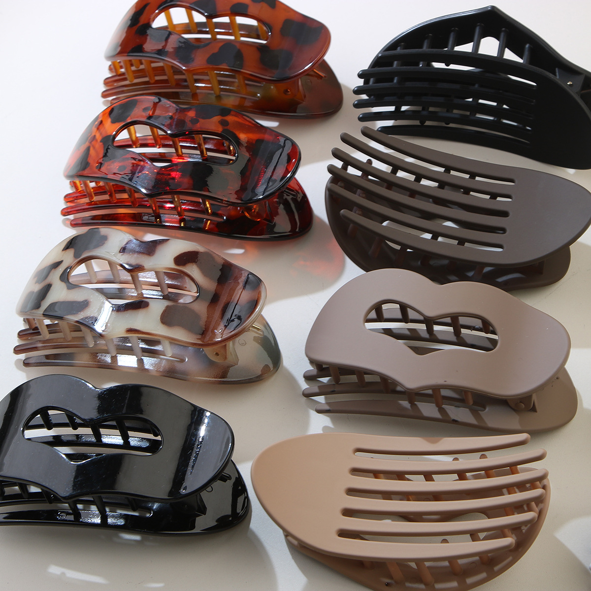 Love Shape Duckbill Clip ? No-Slip Half-Up Pin