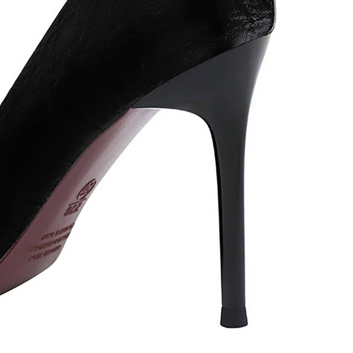 SHALLOW-MOUTHED POINTED METAL BUCKLE HIGH HEELS