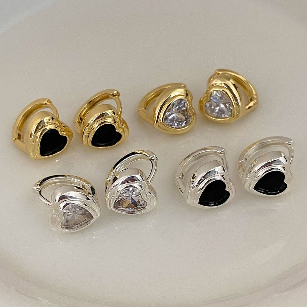 VALENTINE'S DAY RETRO HIGH-END HEART EARRINGS