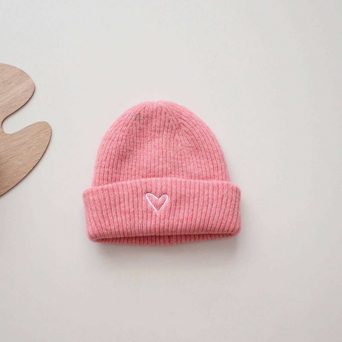 CHILDREN'S STYLISH EMBROIDERED HEART KNITTED HAT_CWAH2934